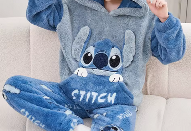 Pyjama stitch couple