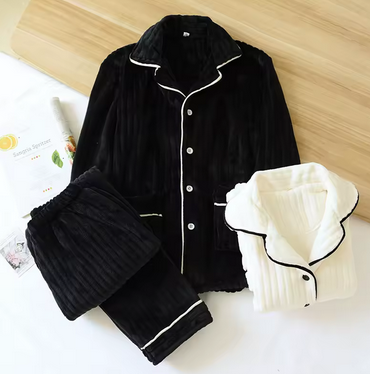 Vetement de nuit epaix doux