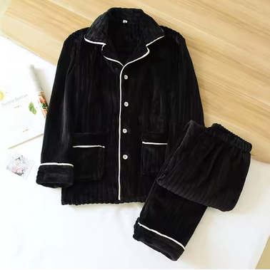 Vetement de nuit epaix doux